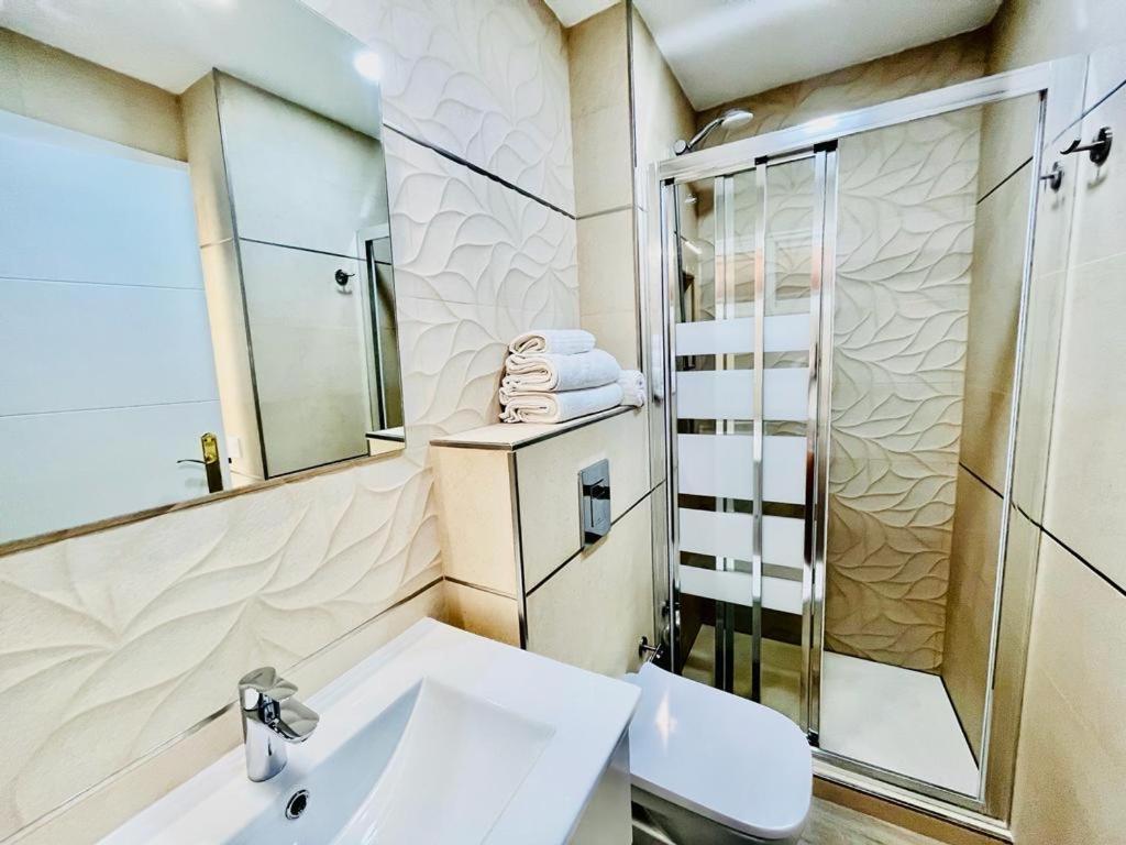 Moderno Y Nuevo Apartamento Playa Daire Benalmádena Dış mekan fotoğraf
